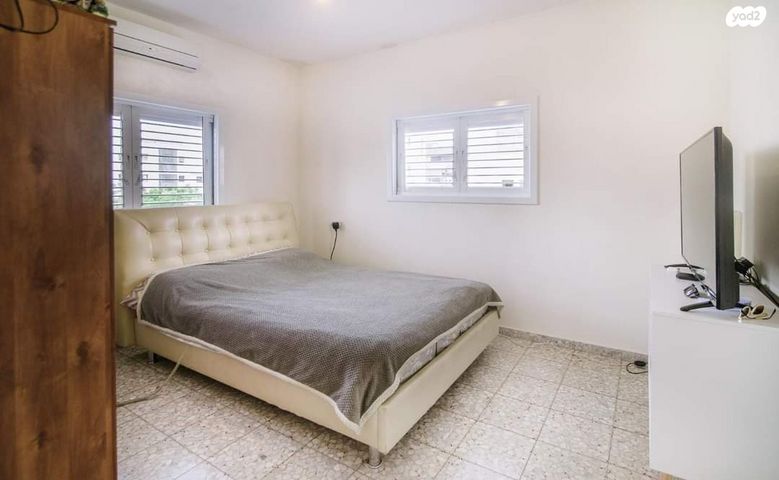 דירה, רמב"ם 33, עין גנים, פתח תקווה