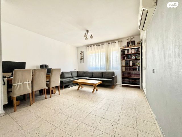 דירה, יצחק טוניק 11, פסגת זאב, ירושלים