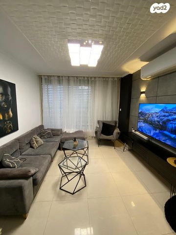 גג/ פנטהאוז, האורגים 18, הנביאים, בת ים