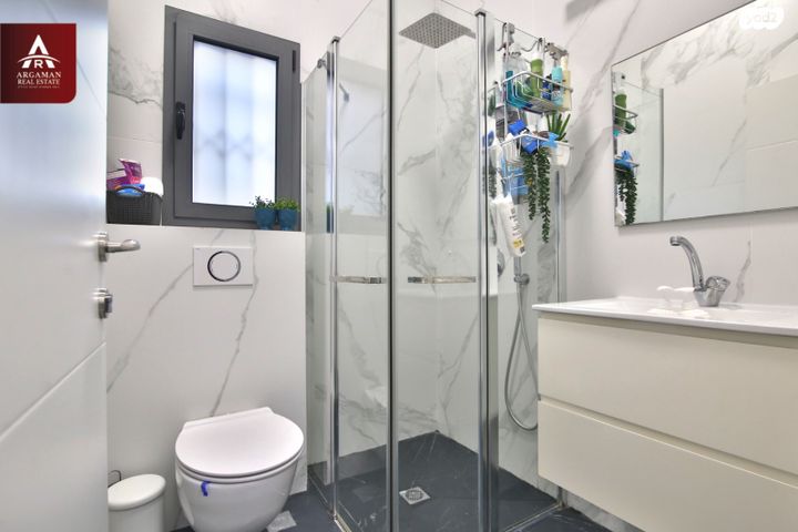 דירת גן, האורנים 17, מרכז העיר, סביניה, הוותיקה, קרית ביאליק