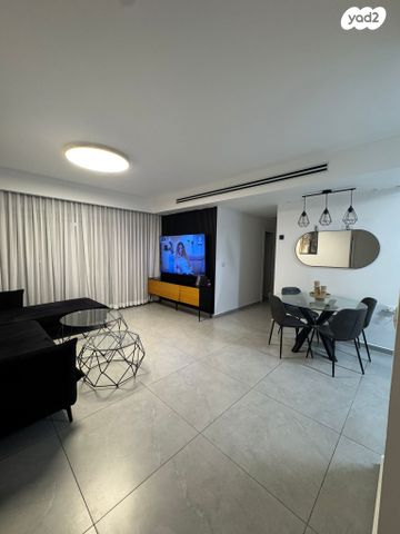 דירה, בריכת רם 1, שקמים ואגמים, אשקלון