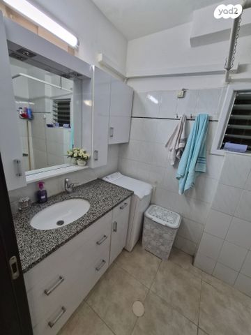 דירה, הרב קפאח 14, גרין ועם, חולון