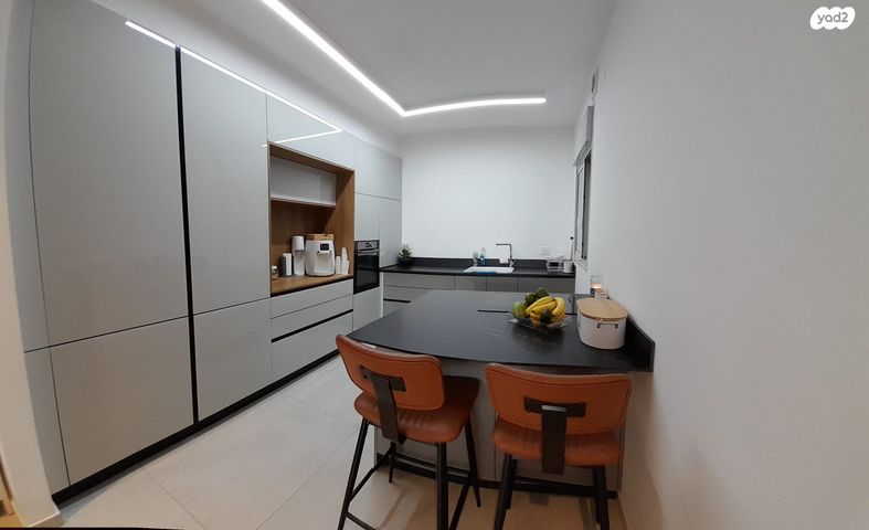 דירה, הפלמ"ח 137, שאר העיר, קדימה צורן