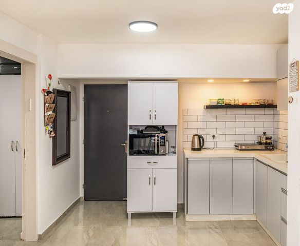 דירה, שדרות הרב יוסף חיים 8, תל גיבורים, בני ברק