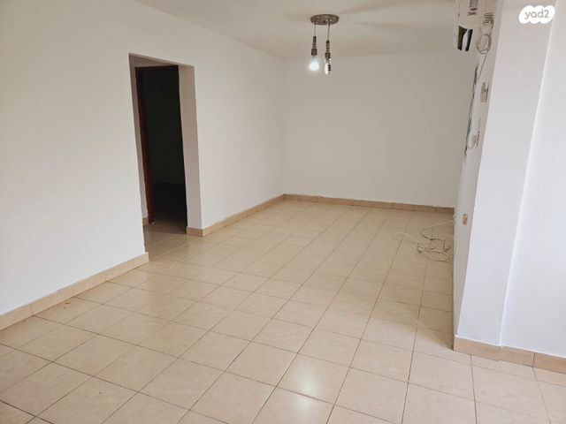 הרב עוזיאל 4