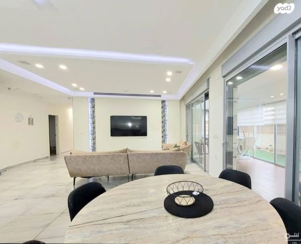 דירת גן, תפוז 11, רובע ט"ז, אשדוד