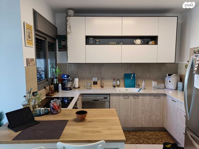 דירה, גדעון האוזנר 4, גליל ים (מתחם הכוכבים), הרצליה