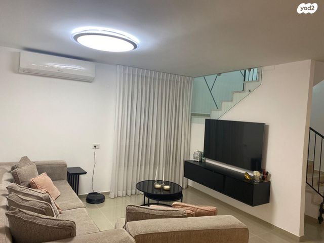 גג/ פנטהאוז, הלוח העברי 7, נווה הדרים, אשקלון