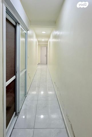 דירת גן, פחד יצחק 25, הגפן, ביתר עילית