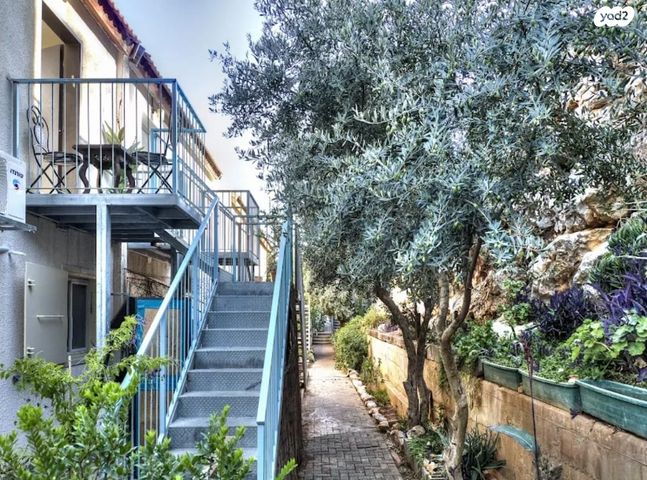 דו משפחתי, נוף הגולן 3, נוף הכנרת, צפת