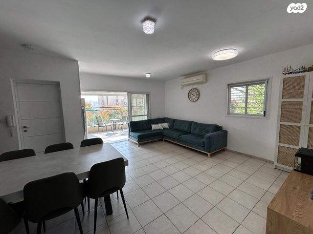 דירה, אהרון חג'ג' 24, נאות אשכול, יבנה