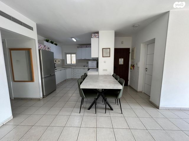 דירה, אהרון חג'ג' 24, נאות אשכול, יבנה