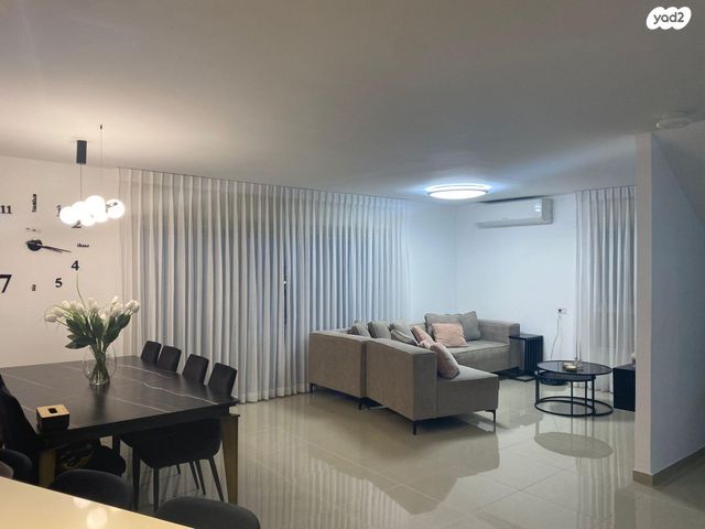 גג/ פנטהאוז, הלוח העברי 7, נווה הדרים, אשקלון