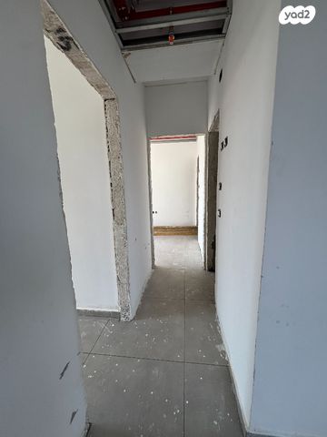 דירה, השר רבינוביץ 3, הנביאים, בת ים