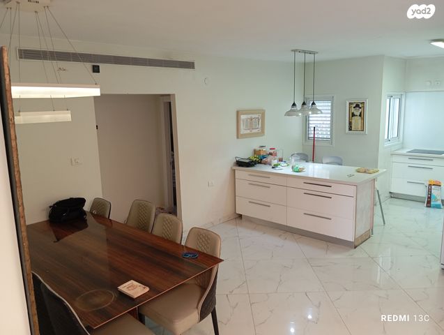 דירת גן, אבן גבירול 8, נאות שקמה, ראשון לציון