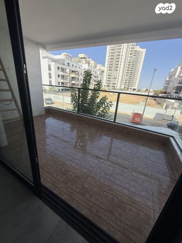 הרב שלום שבזי 2