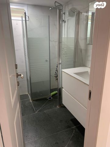 דירה, מעונות ברכה 2, השומר, ראשון לציון