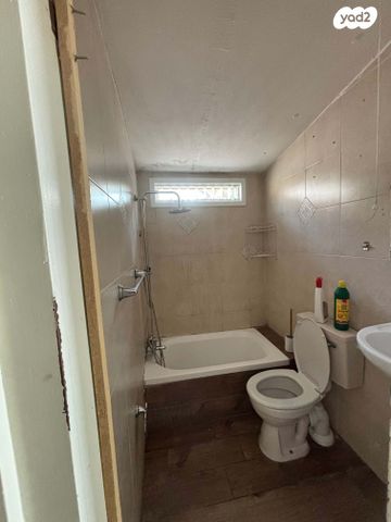 יחידת דיור, הגפן 1, עין יעקב, עין יעקב