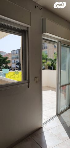 דירה, וייצמן 18, עיר, מרכז העיר, נהריה