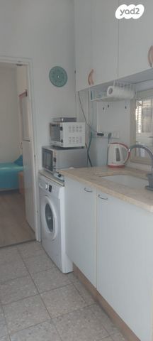 גג/ פנטהאוז, רוטשילד 6, רוטשילד עצמאות, בת ים