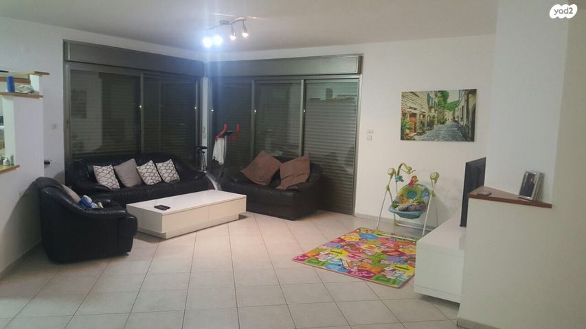 דירה, גיבורי גטו וארשה 6, רמת אשכול, חיפה