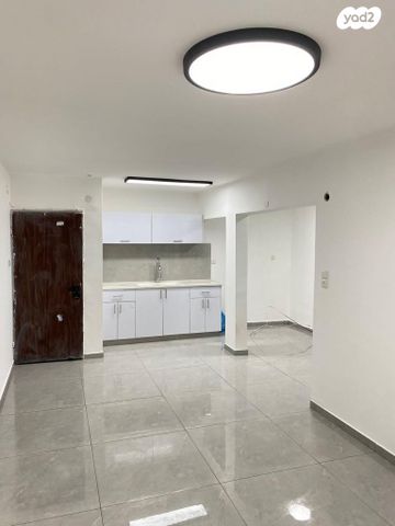 דירה, מנחם בגין 27, תל גיבורים, בני ברק