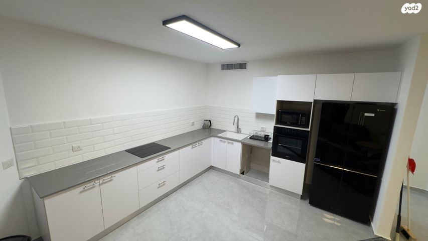 דירה, אילות 27, האשל, אילת