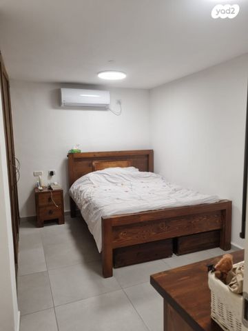 יחידת דיור, למרחב 4, קרית יערים, רמת השרון