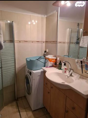 דירה, ראש פינה 3, נאות שושנים, חולון