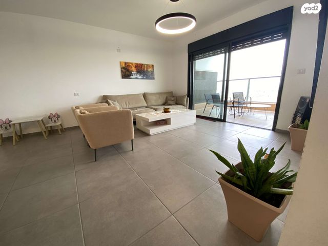 דירה, חיים לבב 21, יצחק שמיר, נהריה