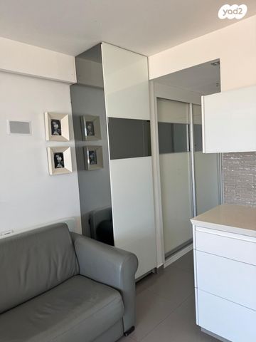 דירה, יוניצמן 21, גלילות, תל אביב יפו