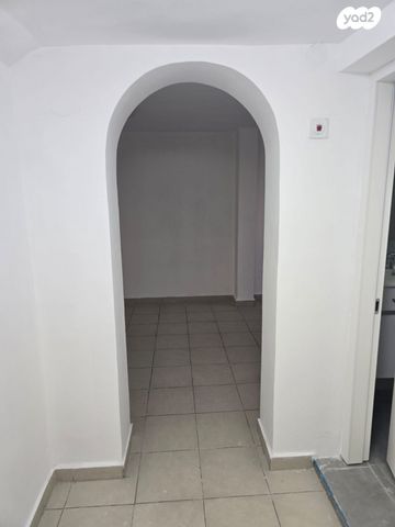 דרך אלנבי 42