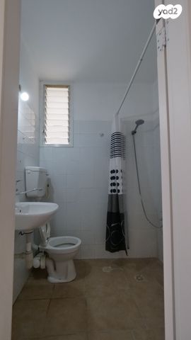 דירה, הרב יצחק בן חנן 20, נאות גנים, נתניה