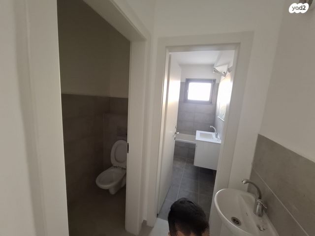 דירה, רב חלקיה בר טובי 21, נתיבות ישראל / רמת בית שמש ד-4, בית שמש