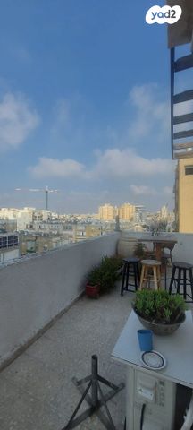 גג/ פנטהאוז, רוטשילד 6, רוטשילד עצמאות, בת ים