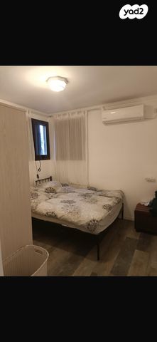 יחידת דיור, האלה 2, צורית, צורית