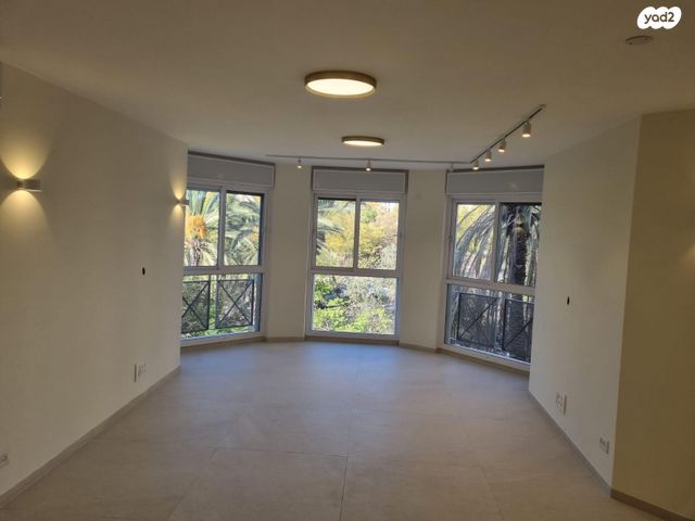 דם המכבים 23