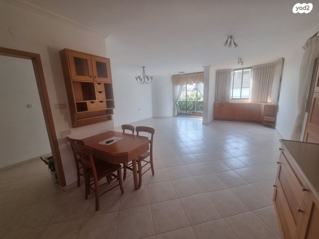 דירה, מונטיפיורי 6, אברמוביץ', ראשון לציון