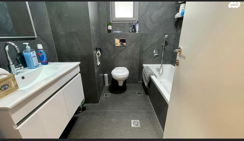 דירה, דוד המלך 8, אחוזת כנרת, טבריה