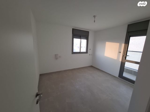 דירה, רב חלקיה בר טובי 21, נתיבות ישראל / רמת בית שמש ד-4, בית שמש