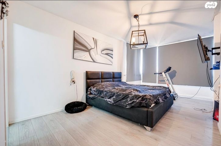 גג/ פנטהאוז, אלופי צה"ל 33, קרית שרת מערב, חולון