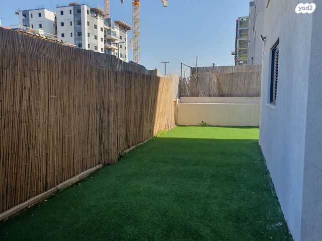 שדרות הרב עובדיה יוסף 8