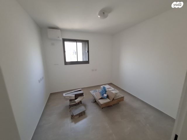 דירה, רב חלקיה בר טובי 21, נתיבות ישראל / רמת בית שמש ד-4, בית שמש