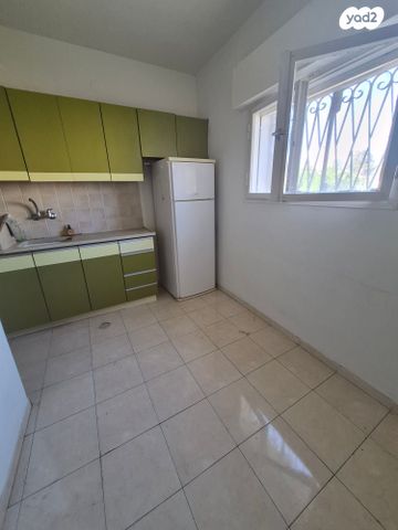 דירה, עוזיה 17, המושבה היוונית, ירושלים