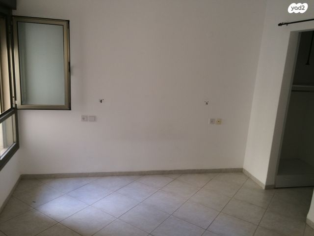 דירה, גיבורי גטו וארשה 6, רמת אשכול, חיפה