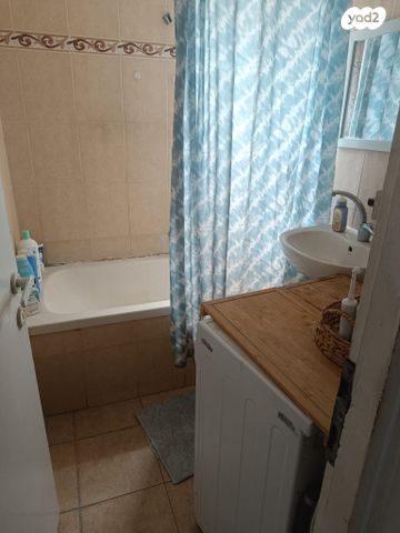 דירה, כ"ט בנובמבר 38, דרום מזרח, בת ים