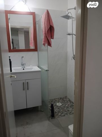 דירה, דוד רזיאל 8, רמת אשכול, אשקלון