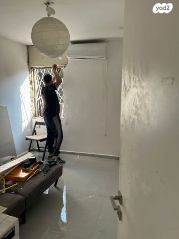 גיורא יוספטל 45