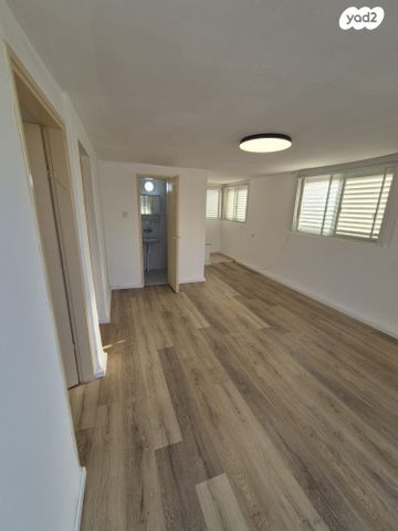 דירה, העצמאות 24, מרכז העיר, סביניה, הוותיקה, קרית ביאליק