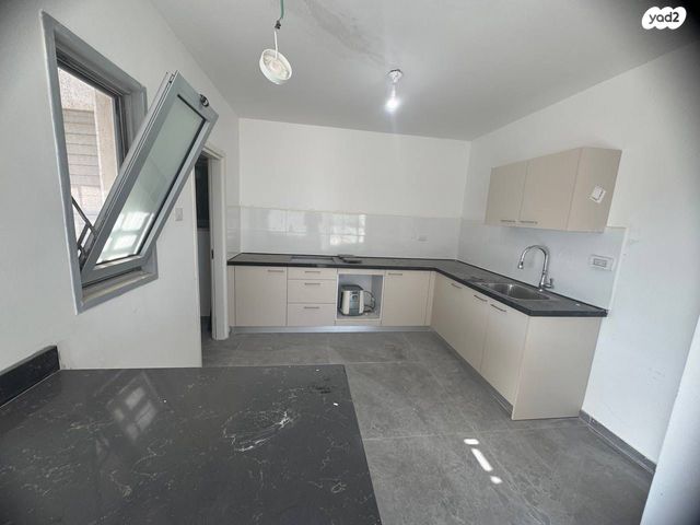 גג/ פנטהאוז, אורים 16, הפארק, אופקים